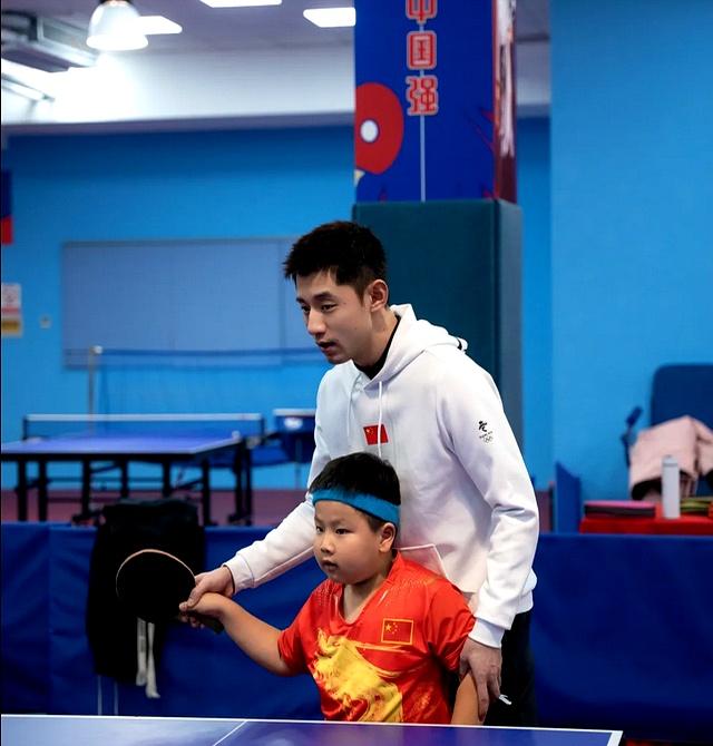 奥地利队轻取德国队，张继科统治全场