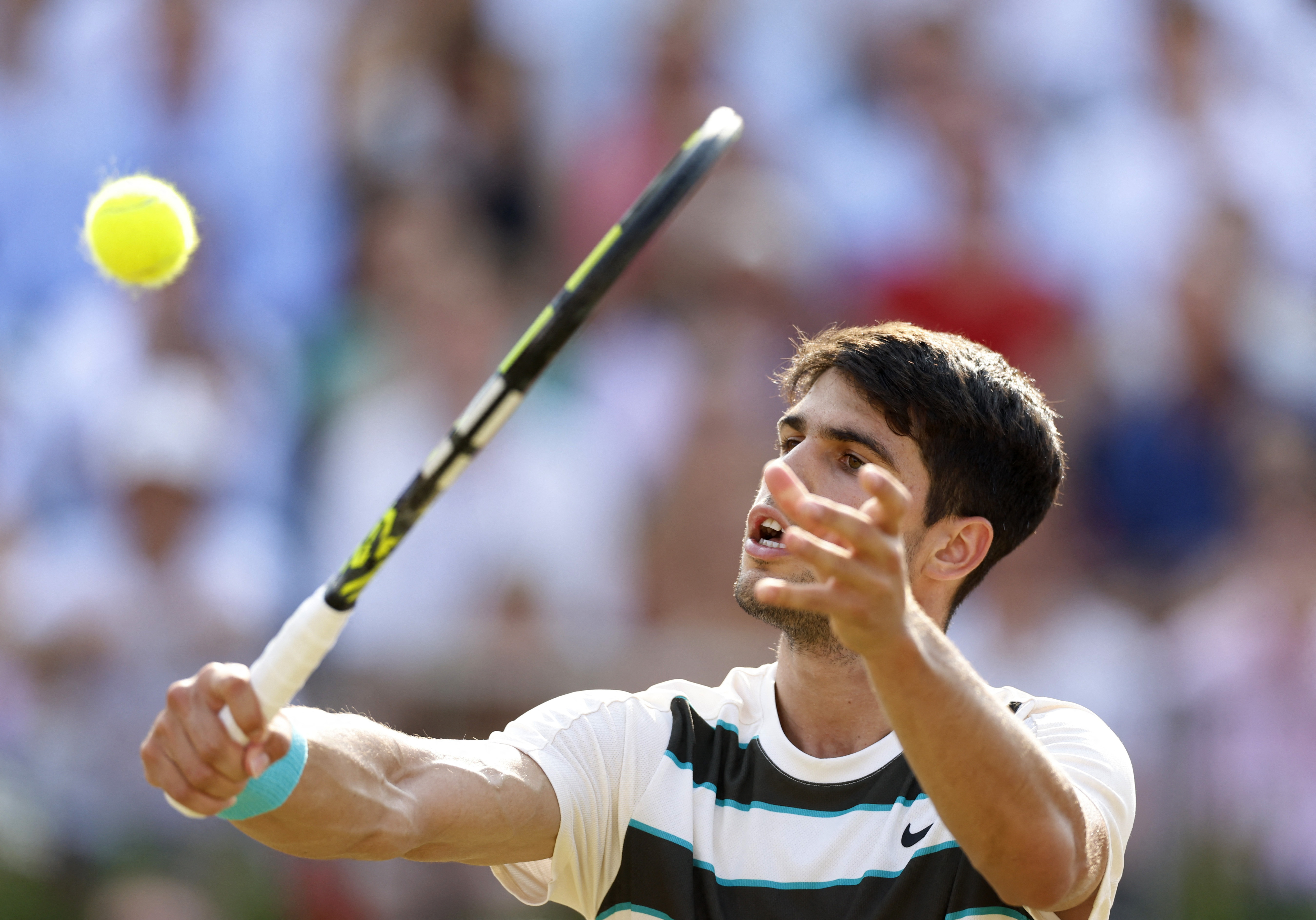 戴维斯杯翻盘澳网,阿尔卡拉斯点燃赛场 戴维斯杯翻盘澳网,阿尔卡拉斯点燃赛场