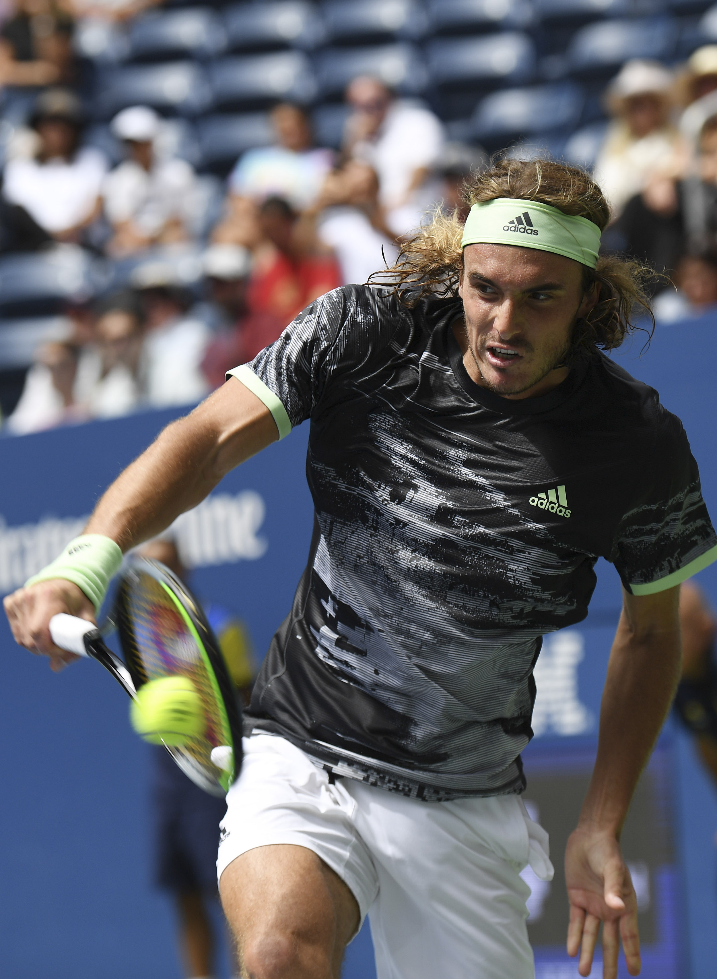 美网完胜ATP总决赛,西西帕斯关键制胜 美网完胜ATP总决赛,西西帕斯关键制胜