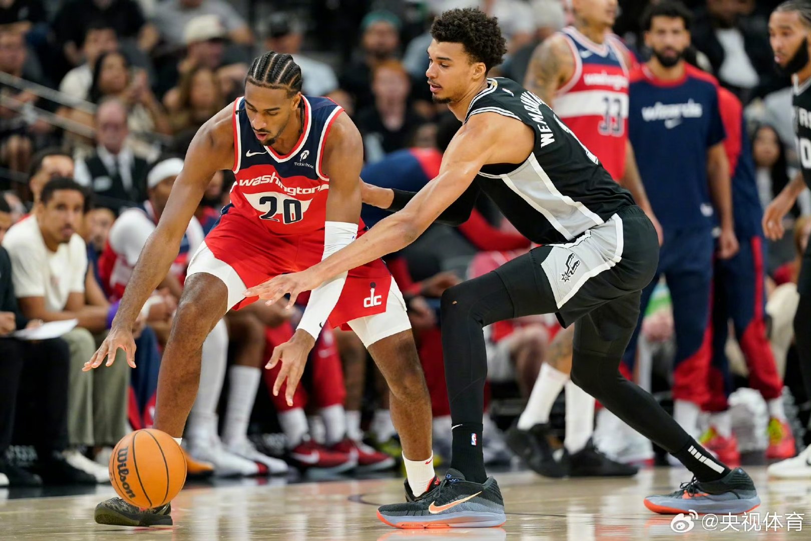 印度队鏖战中国队,黄鸭组合状态火热 印度队鏖战中国队,黄鸭组合状态火热