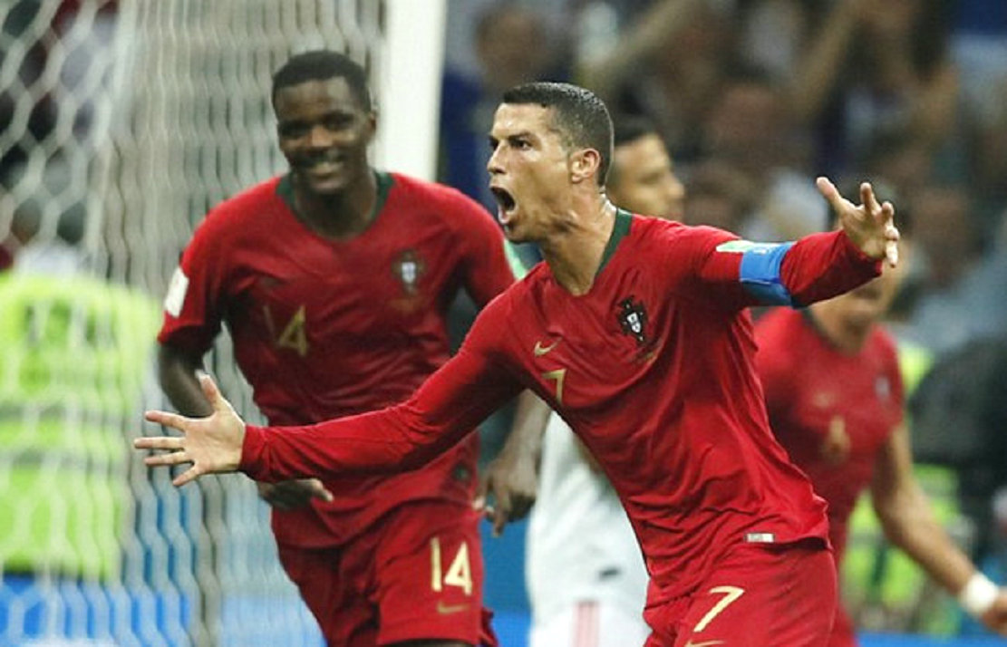 葡萄牙队险胜波兰队，奥恰洛夫扛起全队