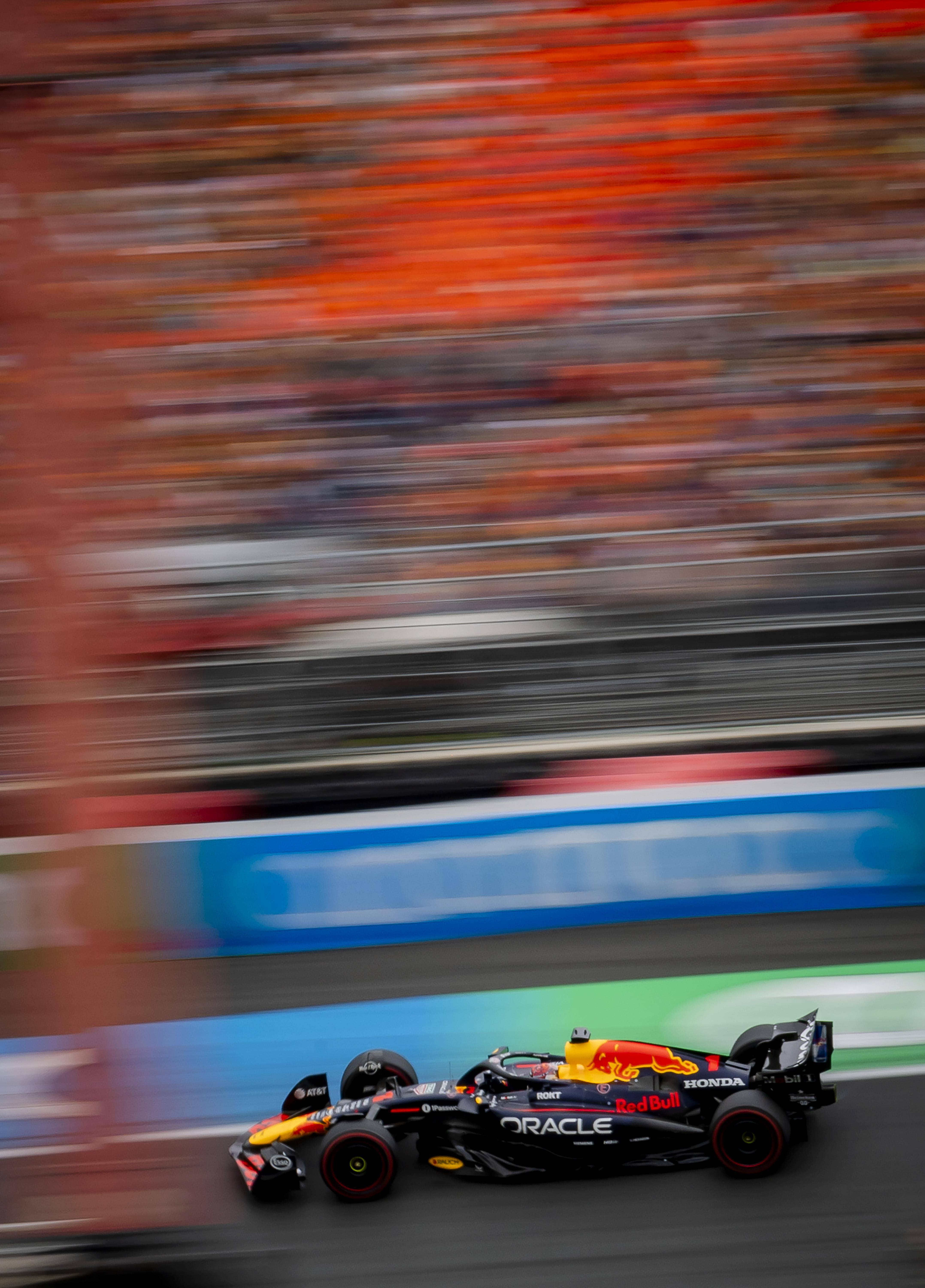 梅赛德斯翻盘红牛车队，皮亚斯特里刷新纪录