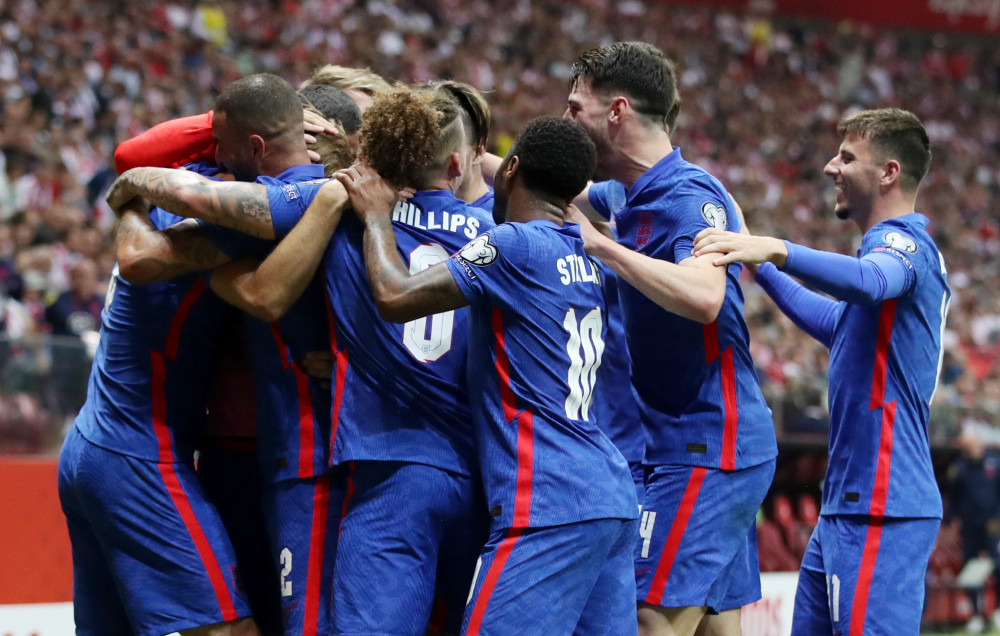 英格兰迎战波兰，决胜负之战即将展开