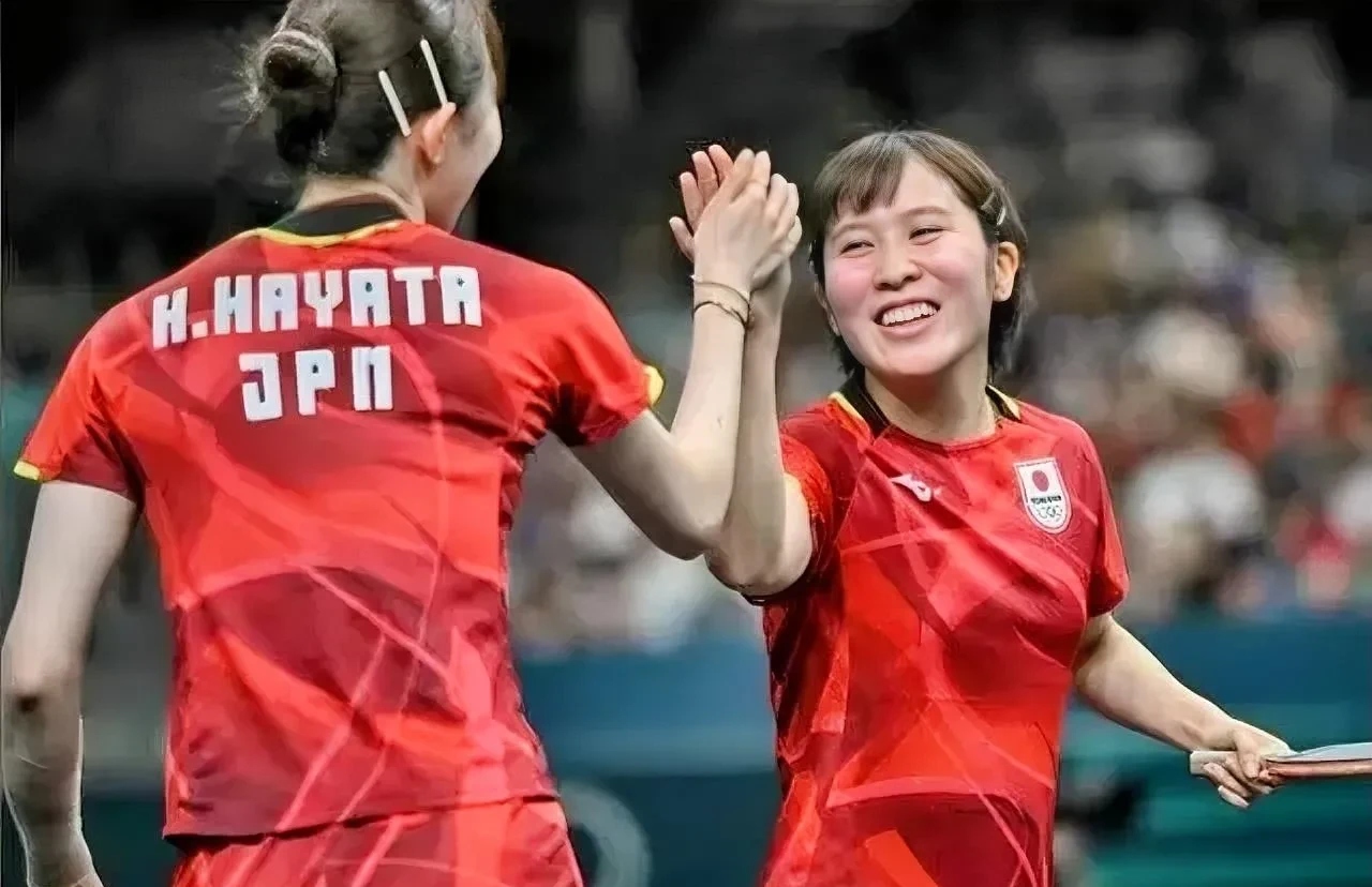 紧张比赛持续进行，胜负难分