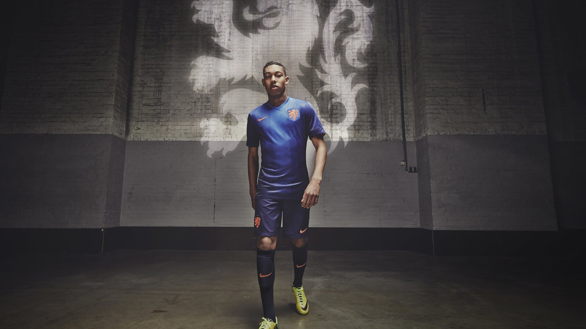 绿茵场上的双线战争,德甲争冠焦点战与墨西哥沙特的血拼启示