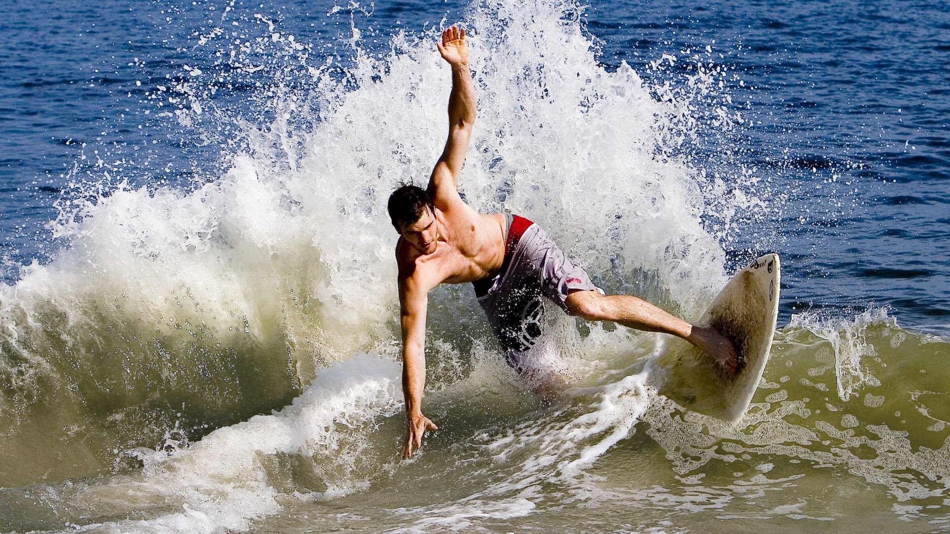 孟菲斯奇谋,当关键先生小贾伦的指尖改写克利夫兰的夜晚