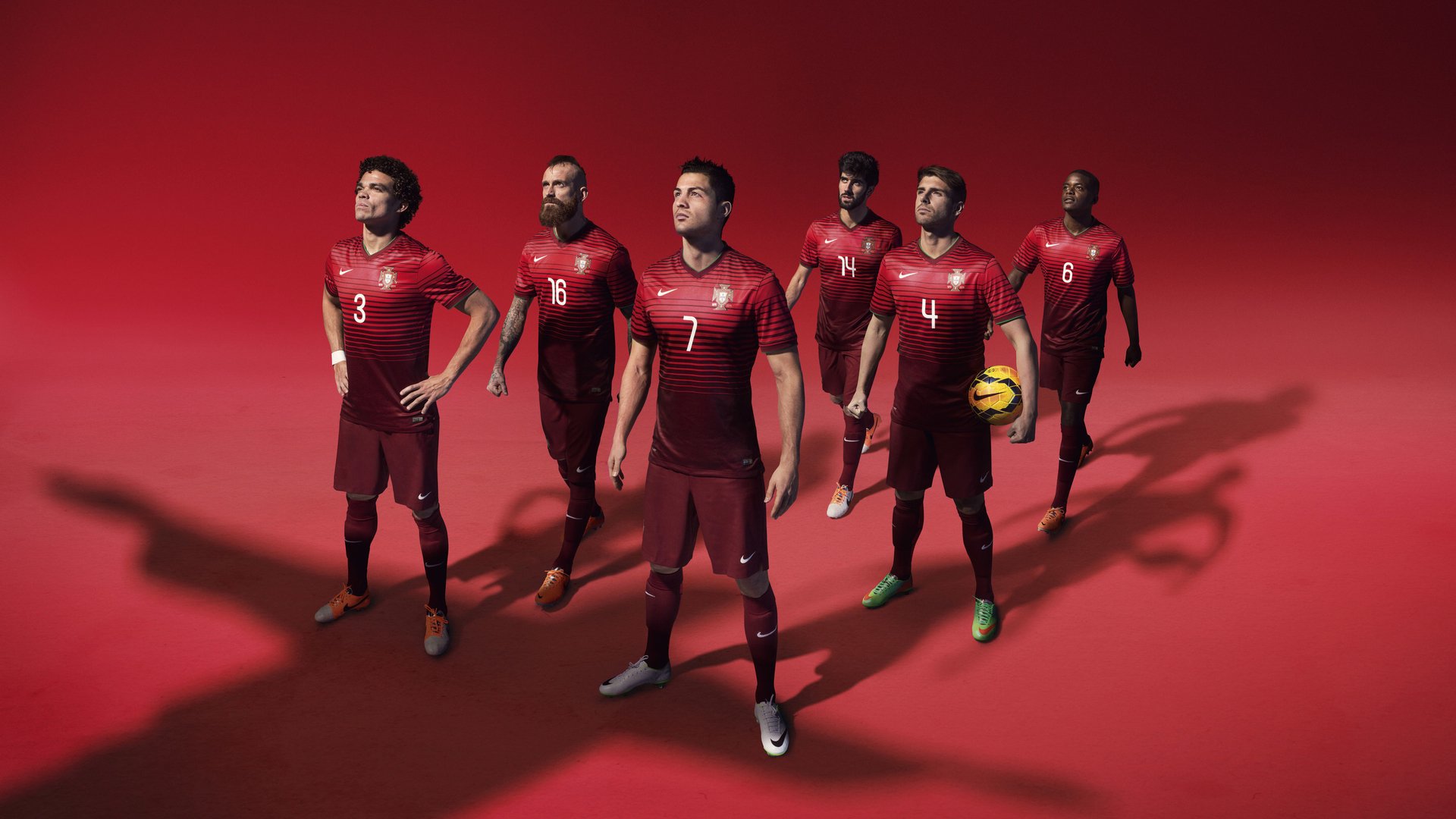 萨拉赫关键战不手软,马里节奏掌控里昂